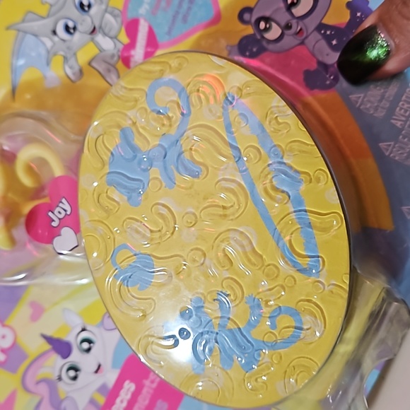 Fingerlings Minis Series 2 Joy New sealed - Picture 6 of 8